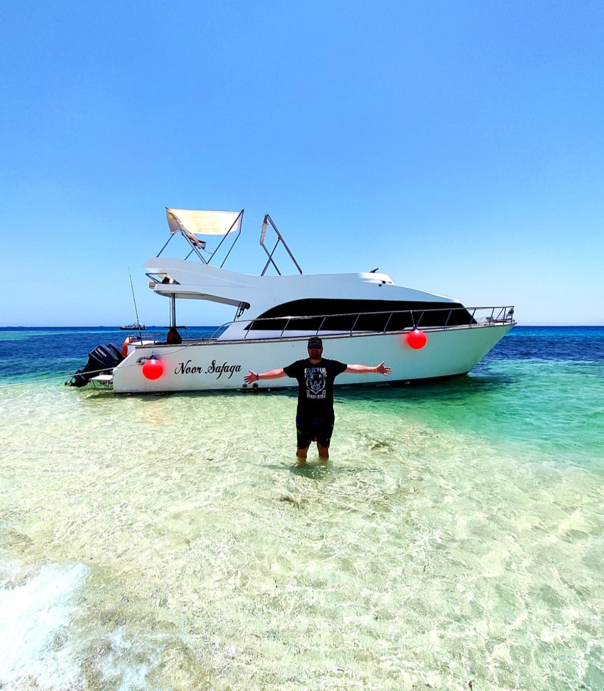 Glass bottom boat